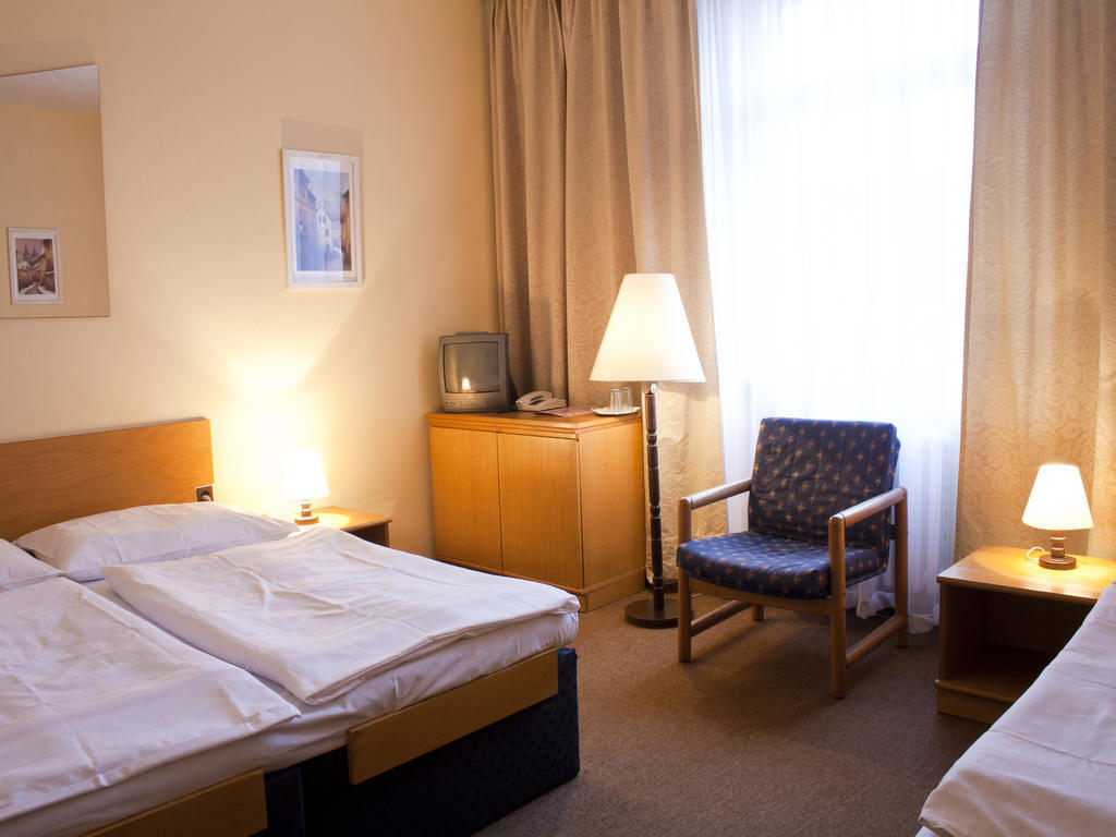 Ea Hotel Jasmin Prague Extérieur photo